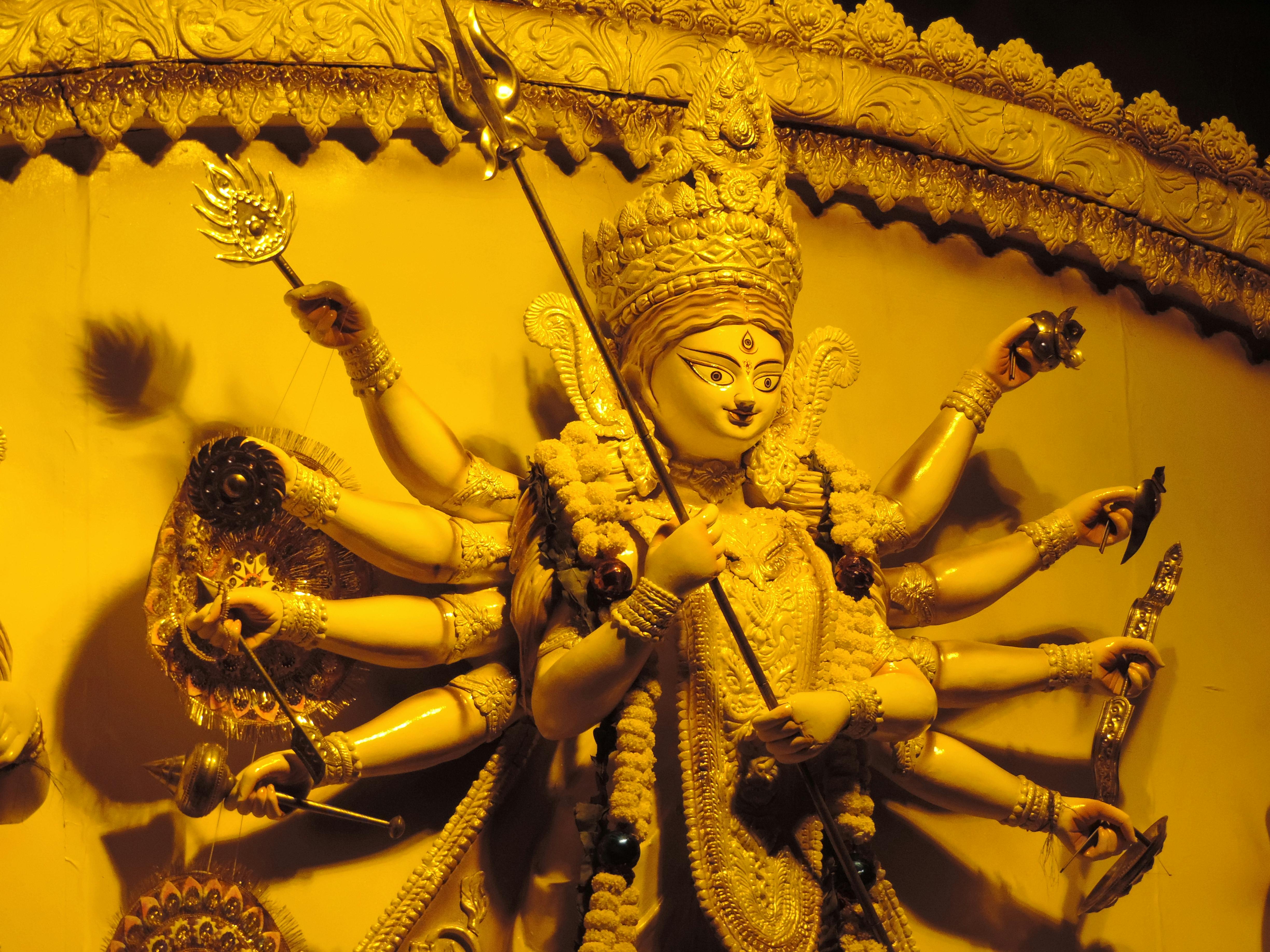 Durga Puja in Kolkata: A First-Timer’s Complete Travel Guide
