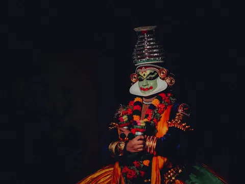 Kathakali Performance and Backstage Experience