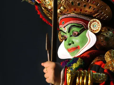 Kathakali Performance and Backstage Experience