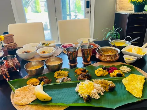 Local Banana Leaf Lunch at a Backwater Homestay
