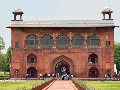 Story Behind the Walls of Red Fort