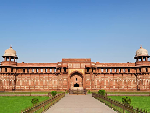 Story Behind the Walls of Red Fort