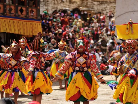 Experience Tshechu Festival of Bhutan