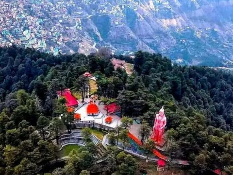 Scenic Himalayan Getaway