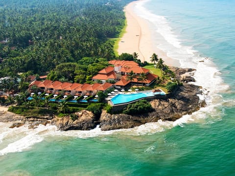 Relaxing tour to Srilanka
