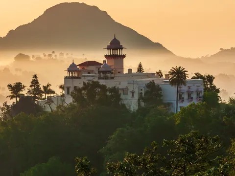 Lakes and Hills Retreat to Rajasthan