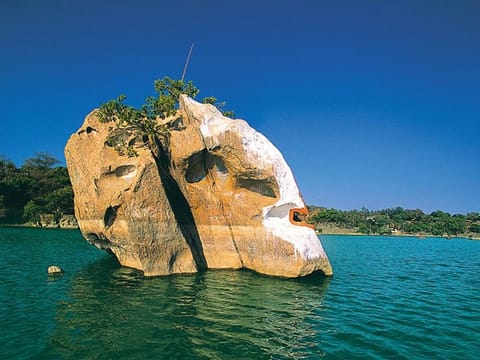 Lakes and Hills Retreat to Rajasthan