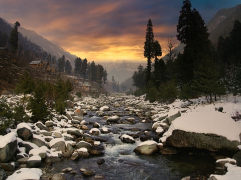 Kashmir: Paradise Unveiled