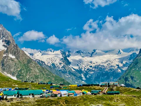 Sacred Himalayas: Amarnath and Kashmir tour - 5N/6D days holiday package