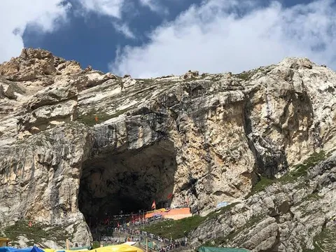 Sacred Himalayas: Amarnath and Kashmir tour