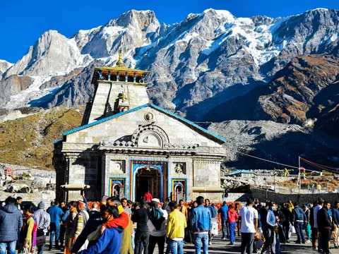 Char Dham Quest: A Journey to the Divine