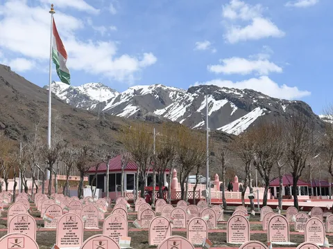 Himalayan Caravan