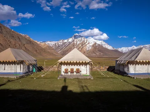 Himalayan Caravan