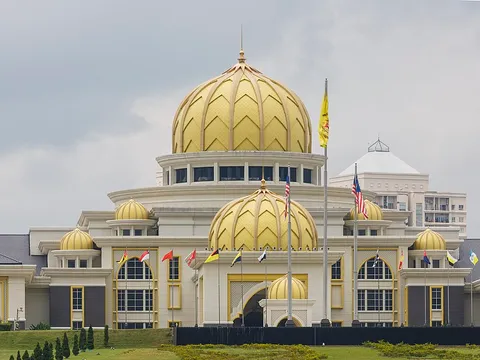Malaysia Charm And Chill