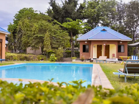 Fanaka Safaris Campsite And Lodges