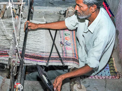 Explore Kutch Villages, Temples and Salt Desert Safari