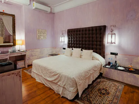 Ajit Suite​