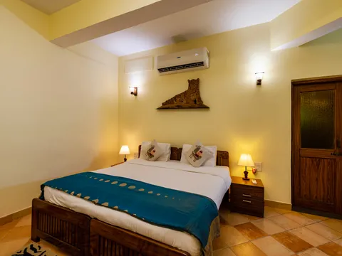 Standard Safari Room